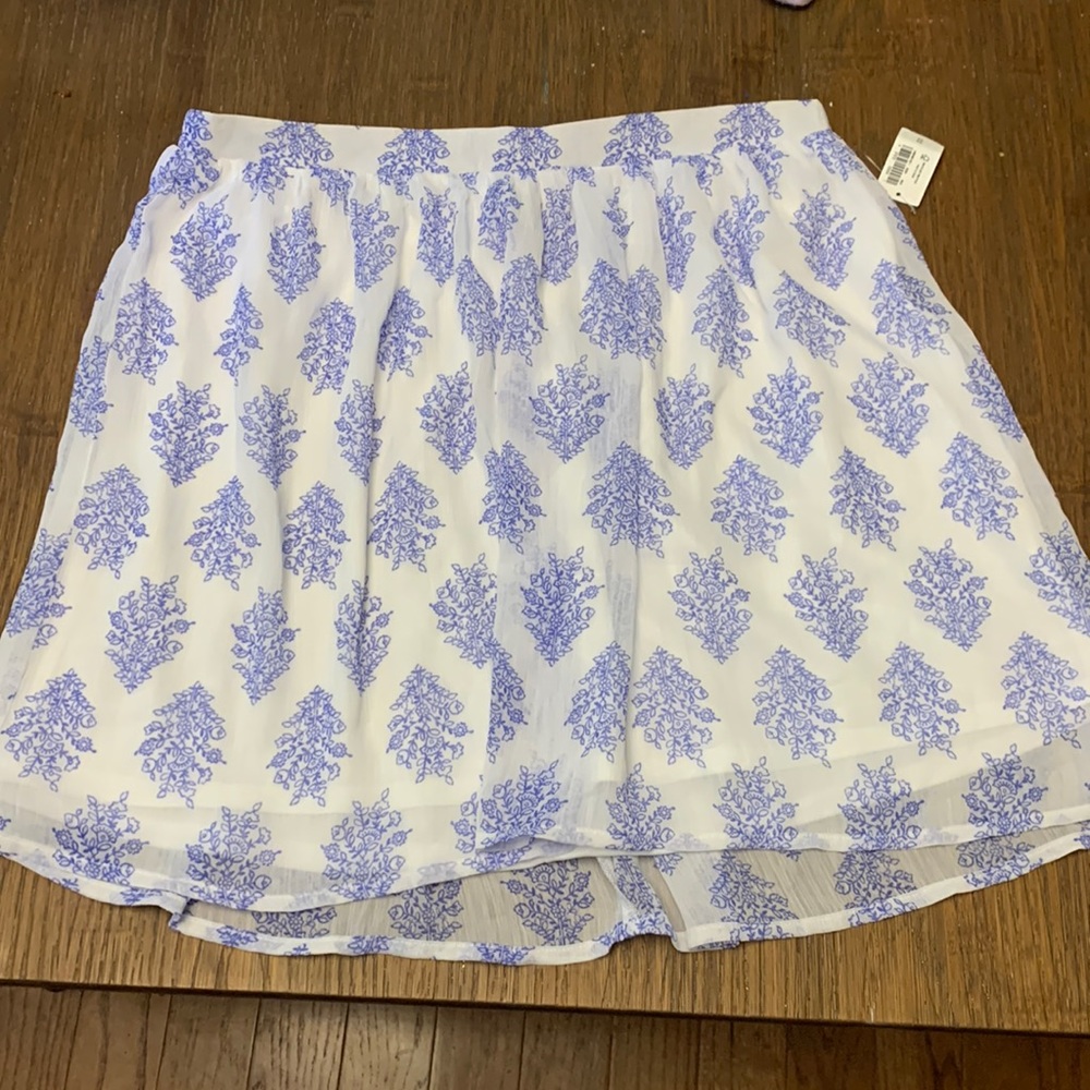 NWT old navy skirt